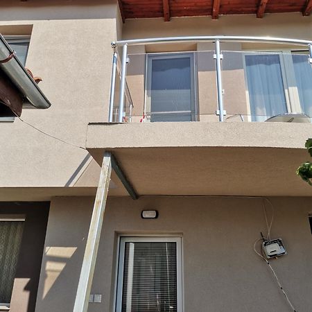 Guest Rooms Mihaylovi Pavel Banya Exterior foto